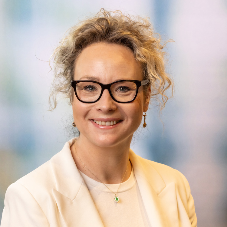 This is an image of Elsbeth Bloemert.